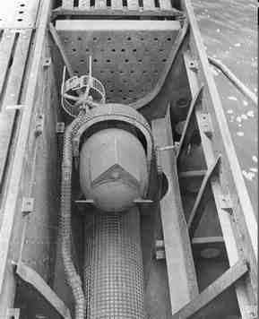 U889
